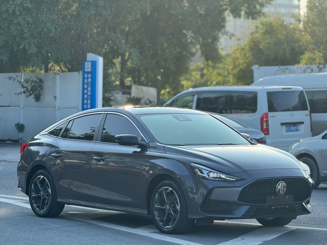 2022 MG5