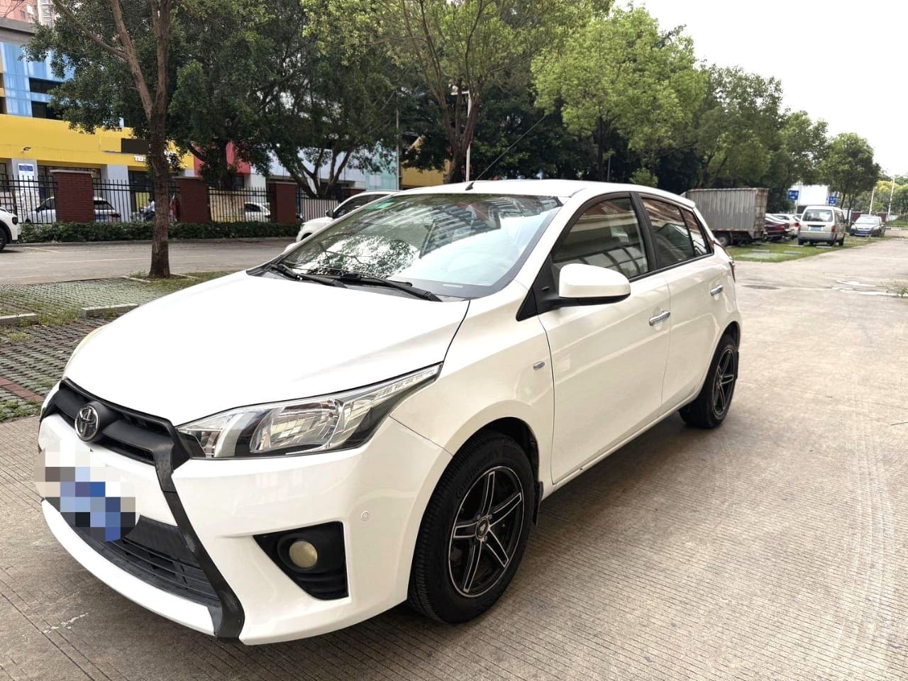 2010 Toyota Yaris / Vios
