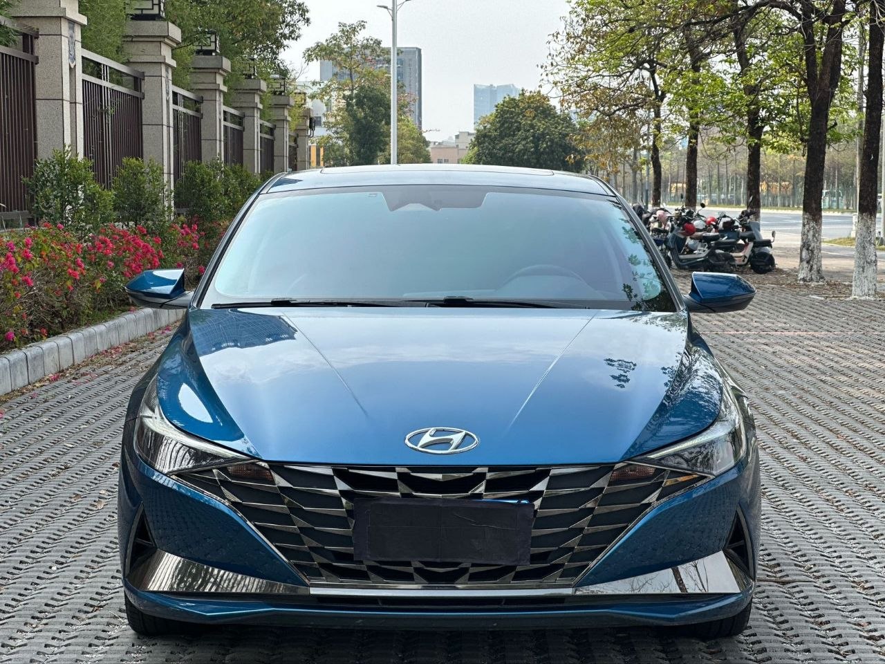 2021 Hyundai Elantra 1.5L Automatic – Panoramic Sunroof